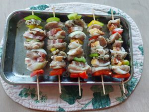 Schaschlik aufgespießt