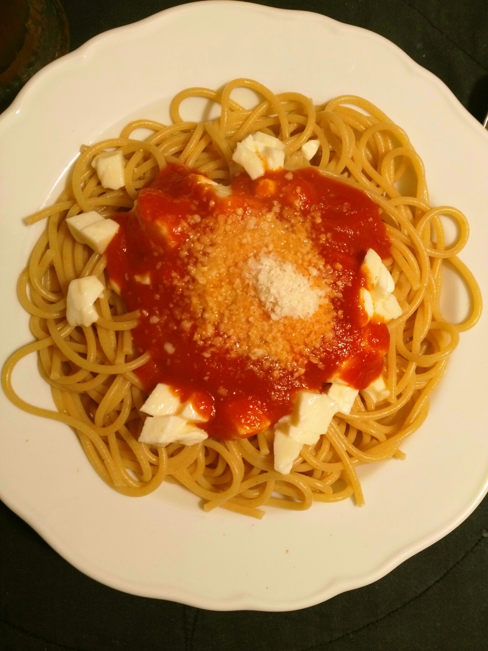 Spaghetti mit Butter Tomatensauce