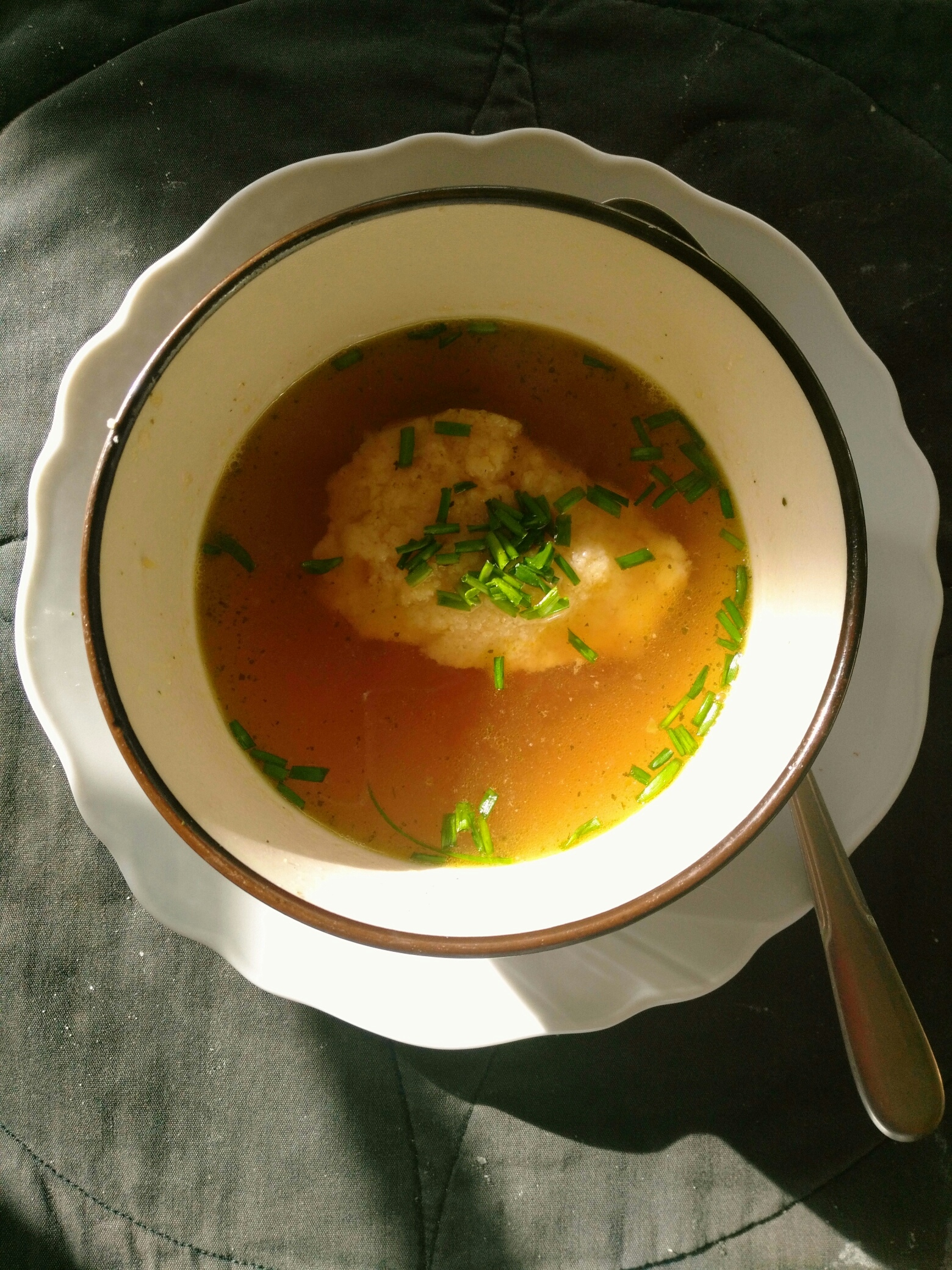Gemüsesuppe mit Grießnockerl für Alltags | Das Inselfisch-Kochbuch
