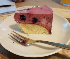 kleiner Beerenkuchen